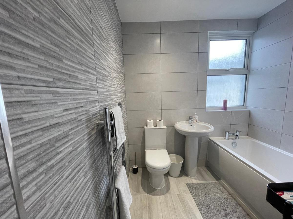 Modern Luxury 3 Bed House Villa Плимът Екстериор снимка
