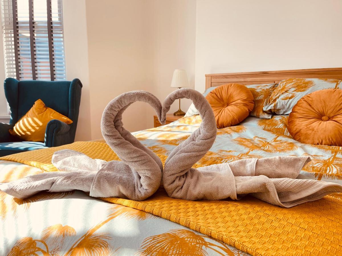 Modern Luxury 3 Bed House Villa Плимът Екстериор снимка